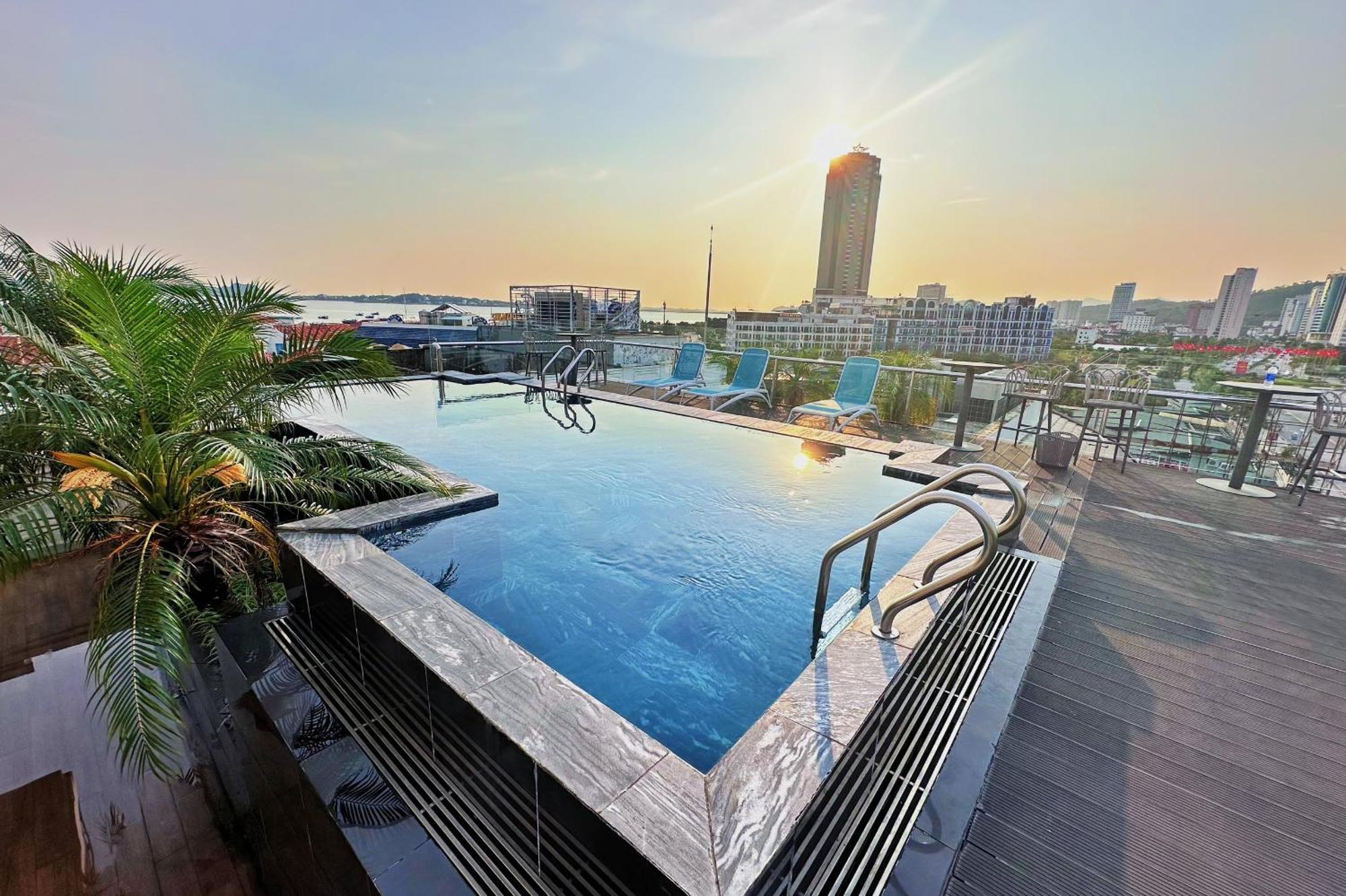 Green Suites Hotel Ha Long Exteriér fotografie